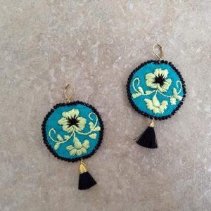Aretes bordados