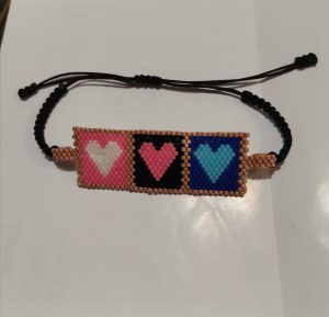 Pulsera Miyuki Corazones